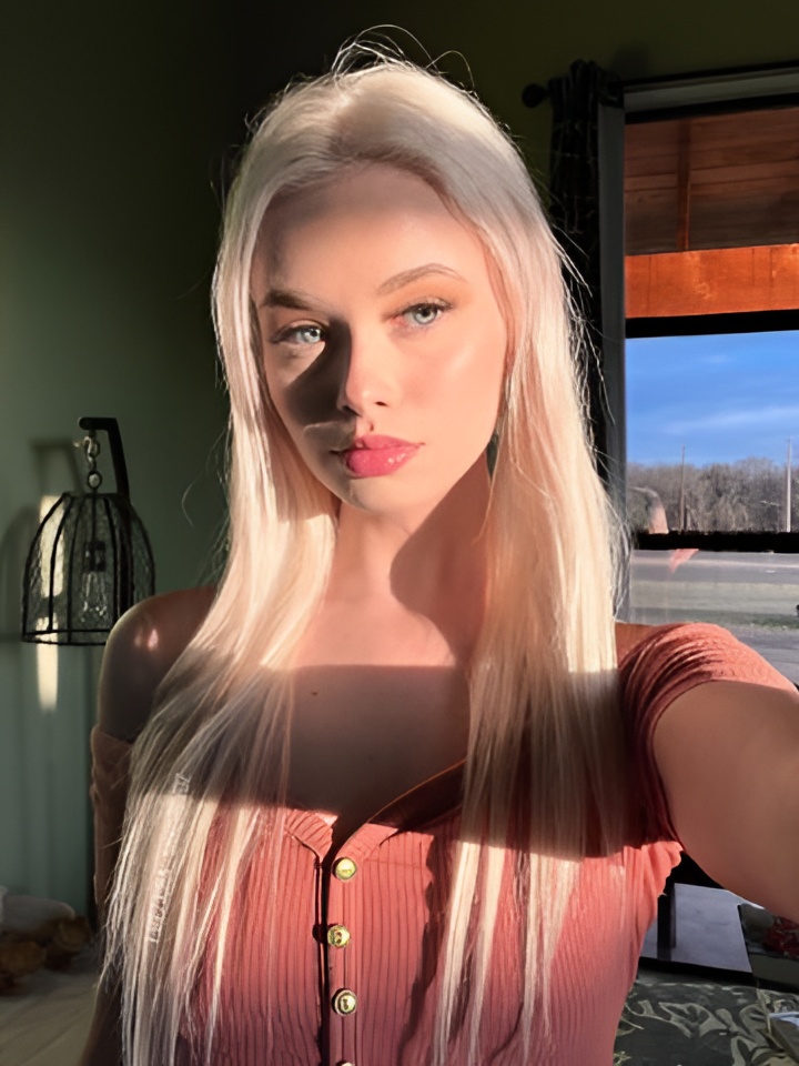 Оксана привлекальеная девушка из Печоры цена от 2500 руб