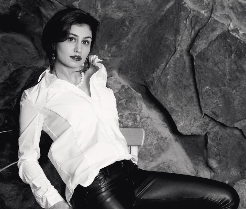 Оленька привлекальеная девушка из Печоры цена от 3500 руб