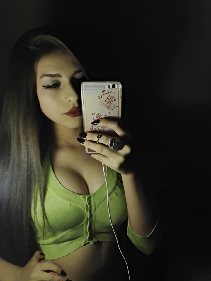 Индивидуалка Юхима, доступна для личного знакомства от 2000 руб