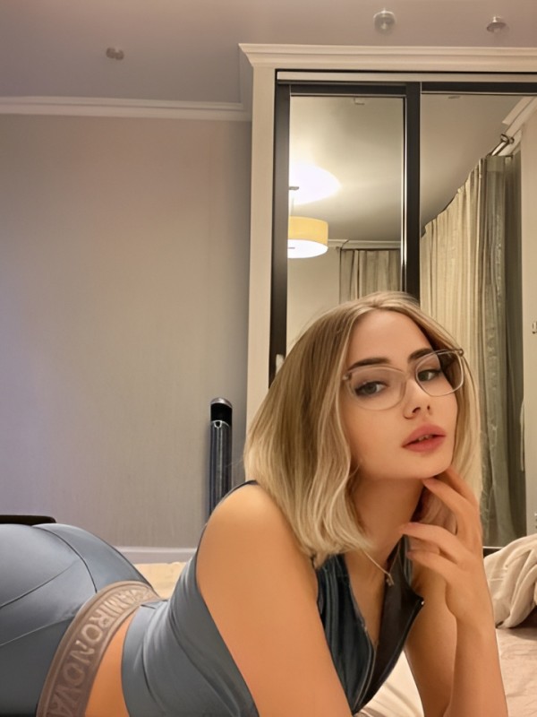 Стелла привлекательная девушка из Печоры цена от 10000 руб